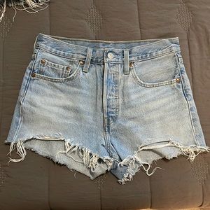 LEVI 501 SHORTS